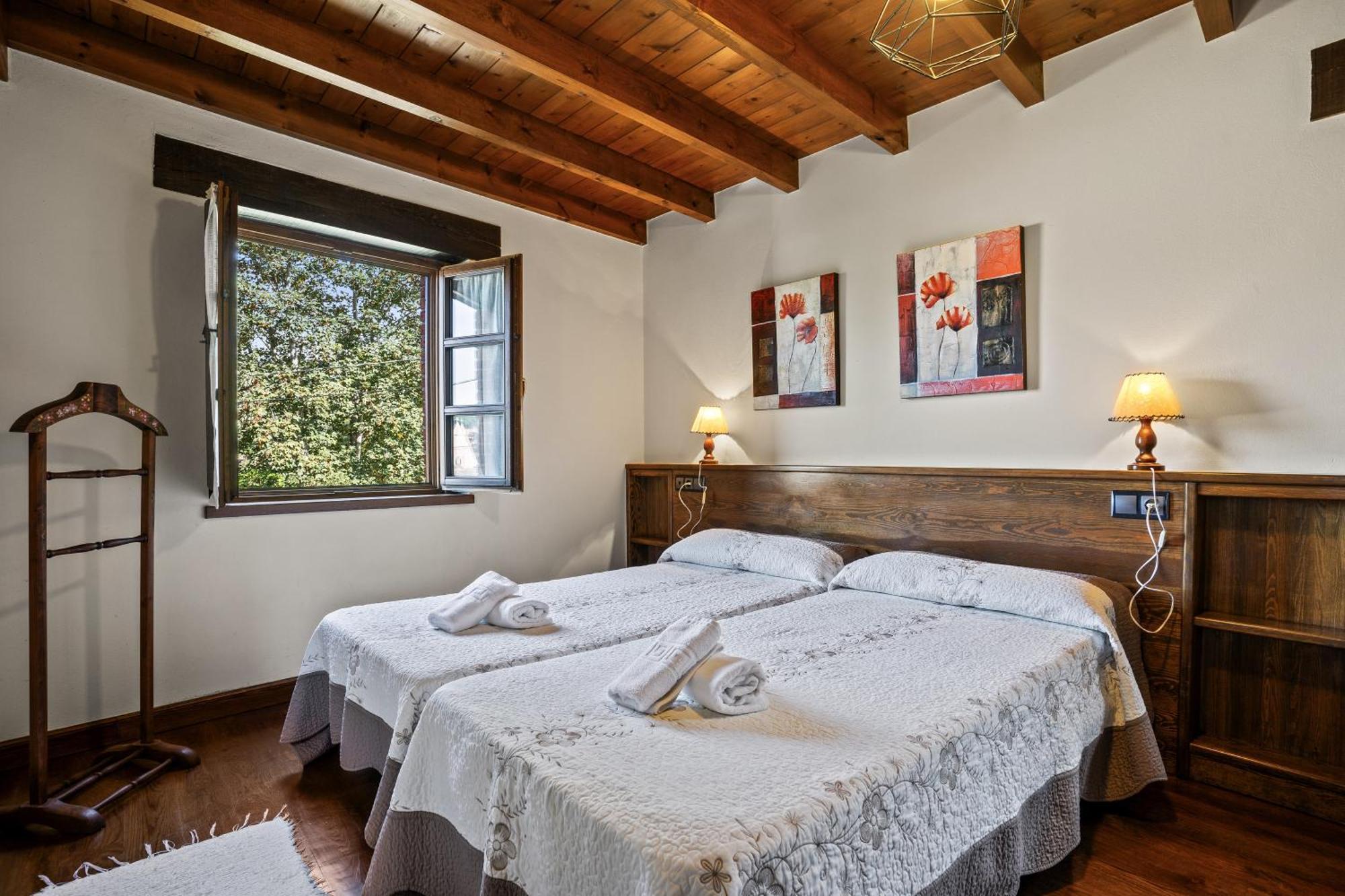 בית הארחה מסטאס דה קון 	Casa Raquel מראה חיצוני תמונה