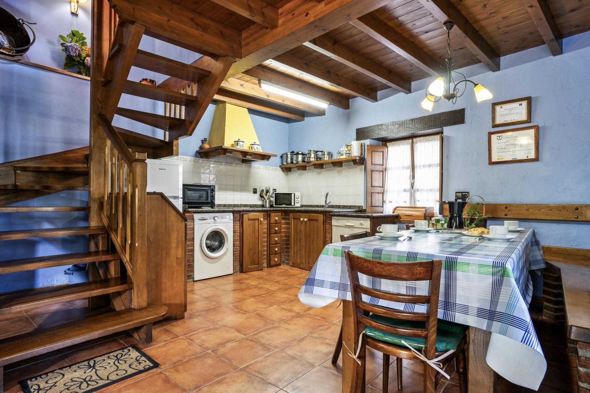 בית הארחה מסטאס דה קון 	Casa Raquel מראה חיצוני תמונה